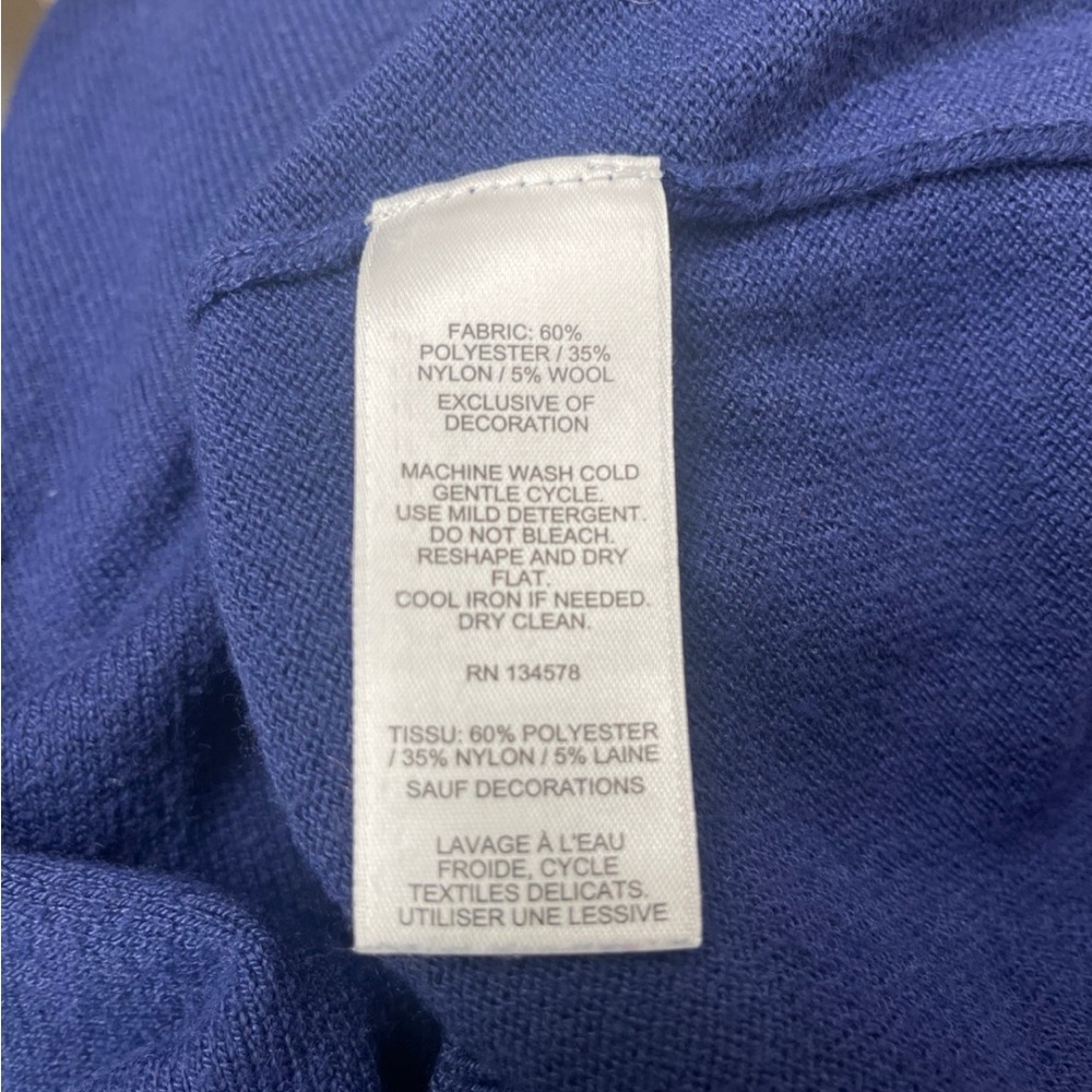 Vineyard Vines Sweater (M) - Picture 4 of 4